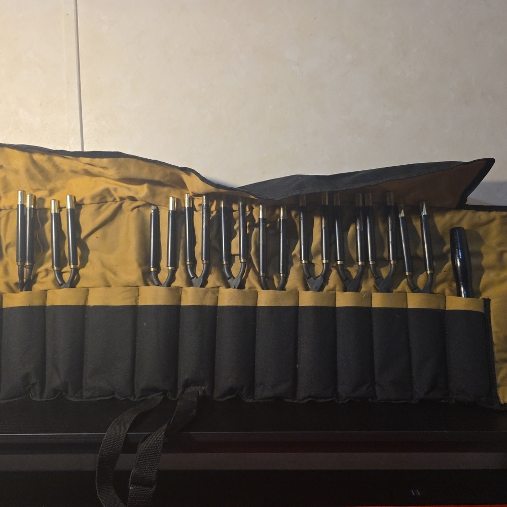 Professional Hair Styling Tool Set - Black and Gold